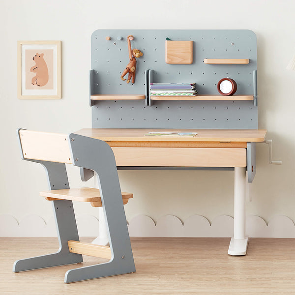 Blueberry and Beech colored Ergonomic Desk with oslo chair